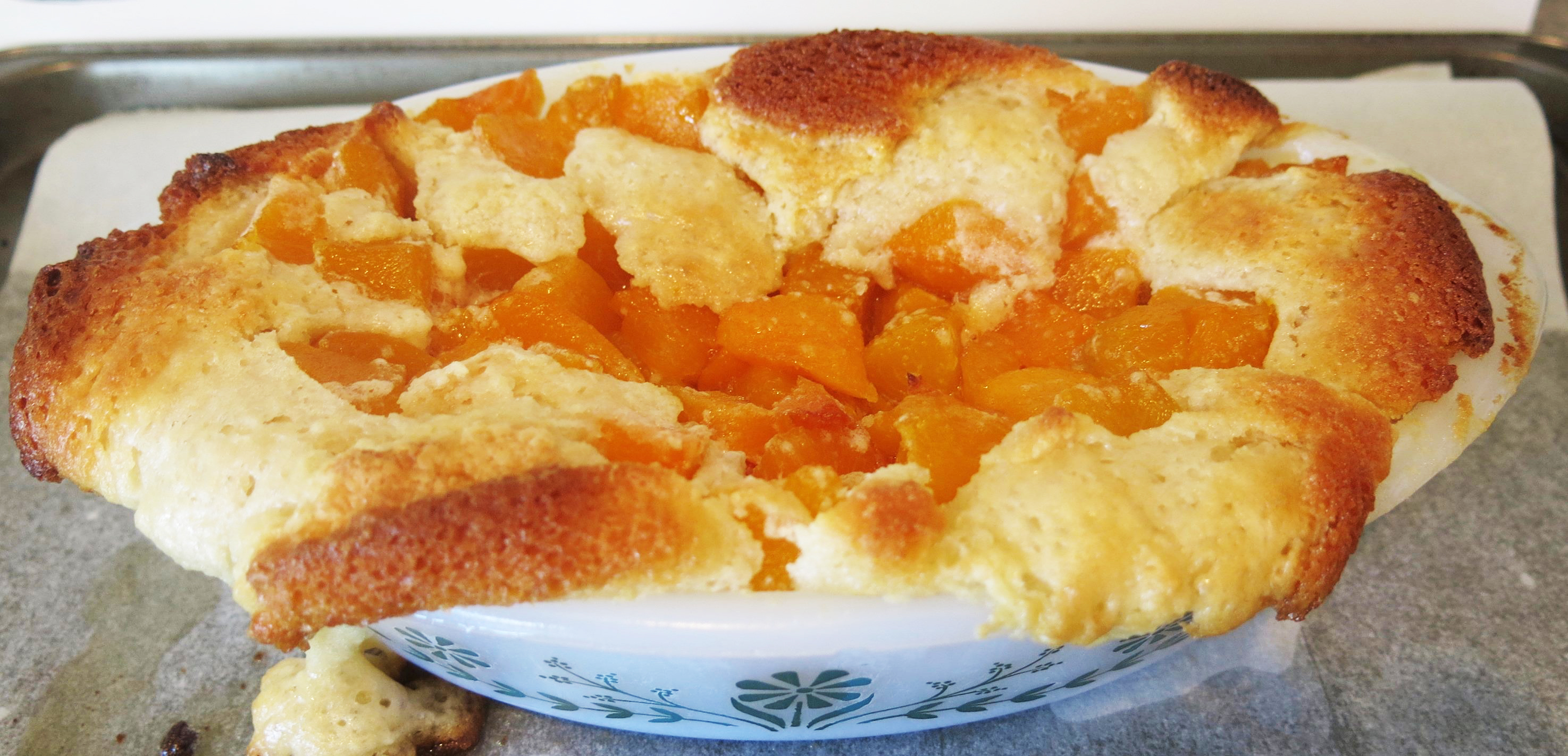 Delicious “Never Stir” Peach Cobbler